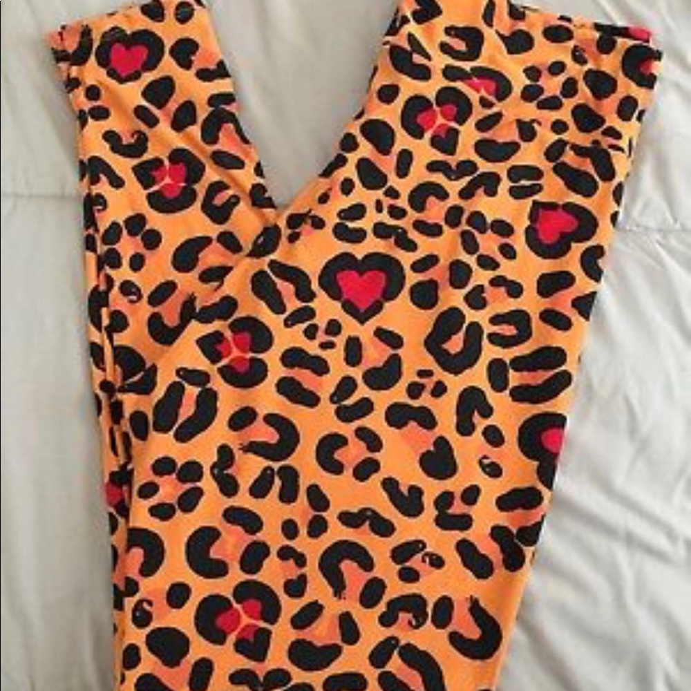 Lularoe OS Happy Hearts Collection Leopard Hearts